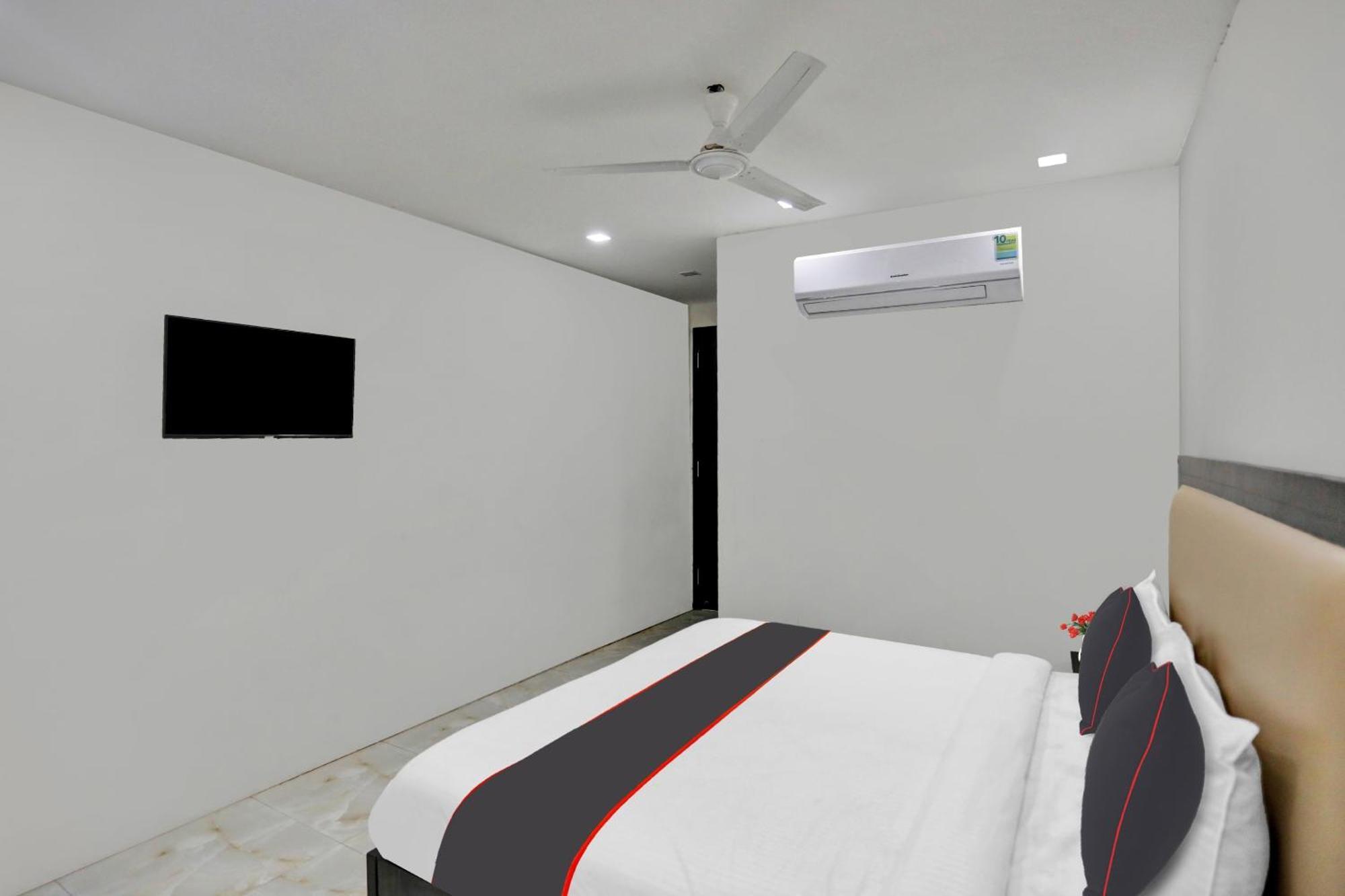 Super Townhouse The Arrow Near Lotus Temple Hotel New Delhi Exterior foto