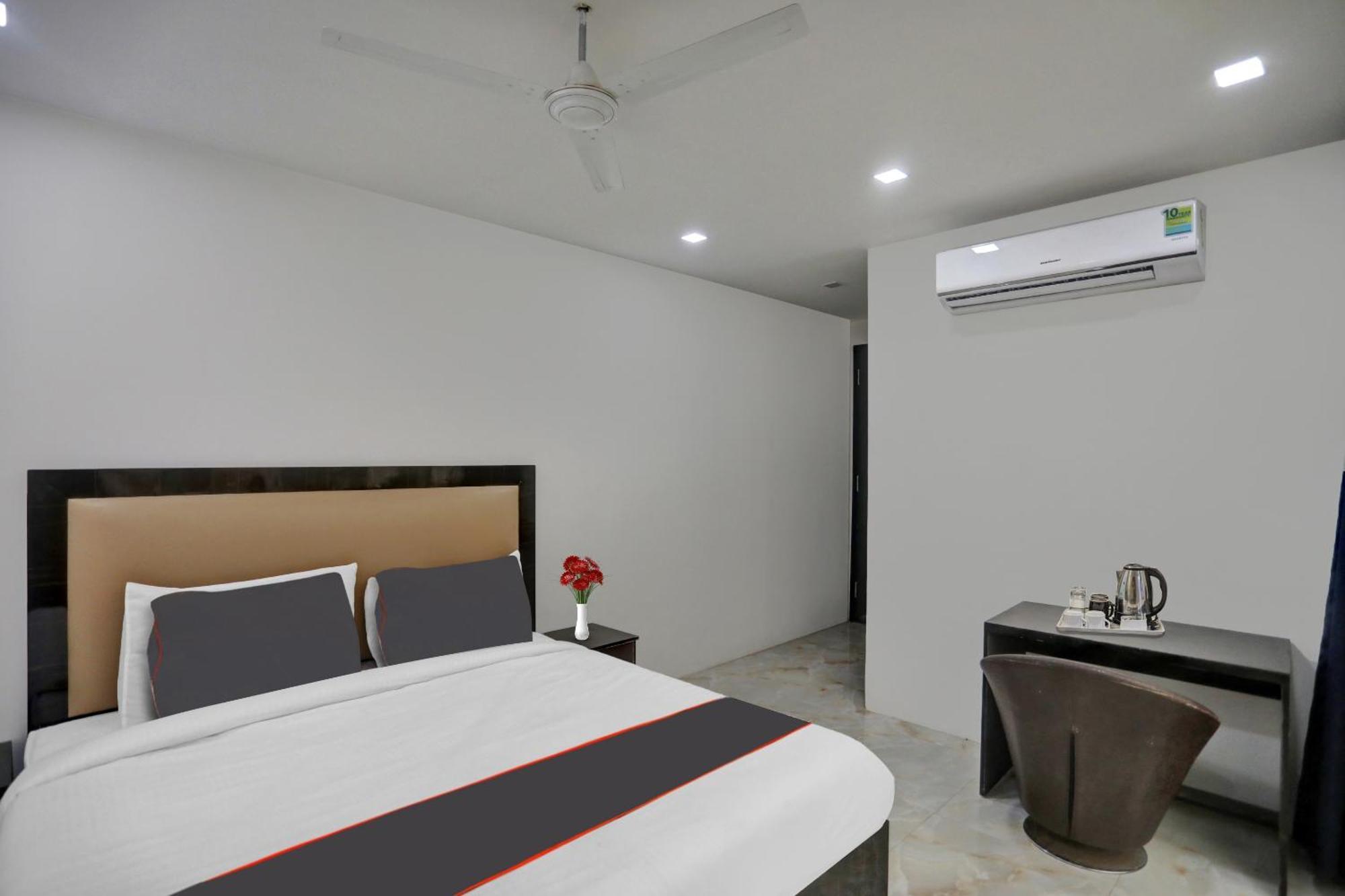 Super Townhouse The Arrow Near Lotus Temple Hotel New Delhi Exterior foto